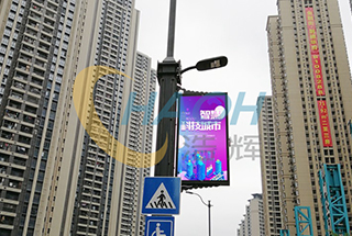 浩辉告诉你LED灯杆屏为什么要防水及怎么防水！