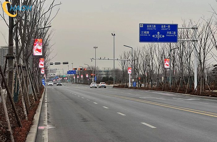 科技赋能全产业链,智慧灯杆屏构建智慧交通大场景
